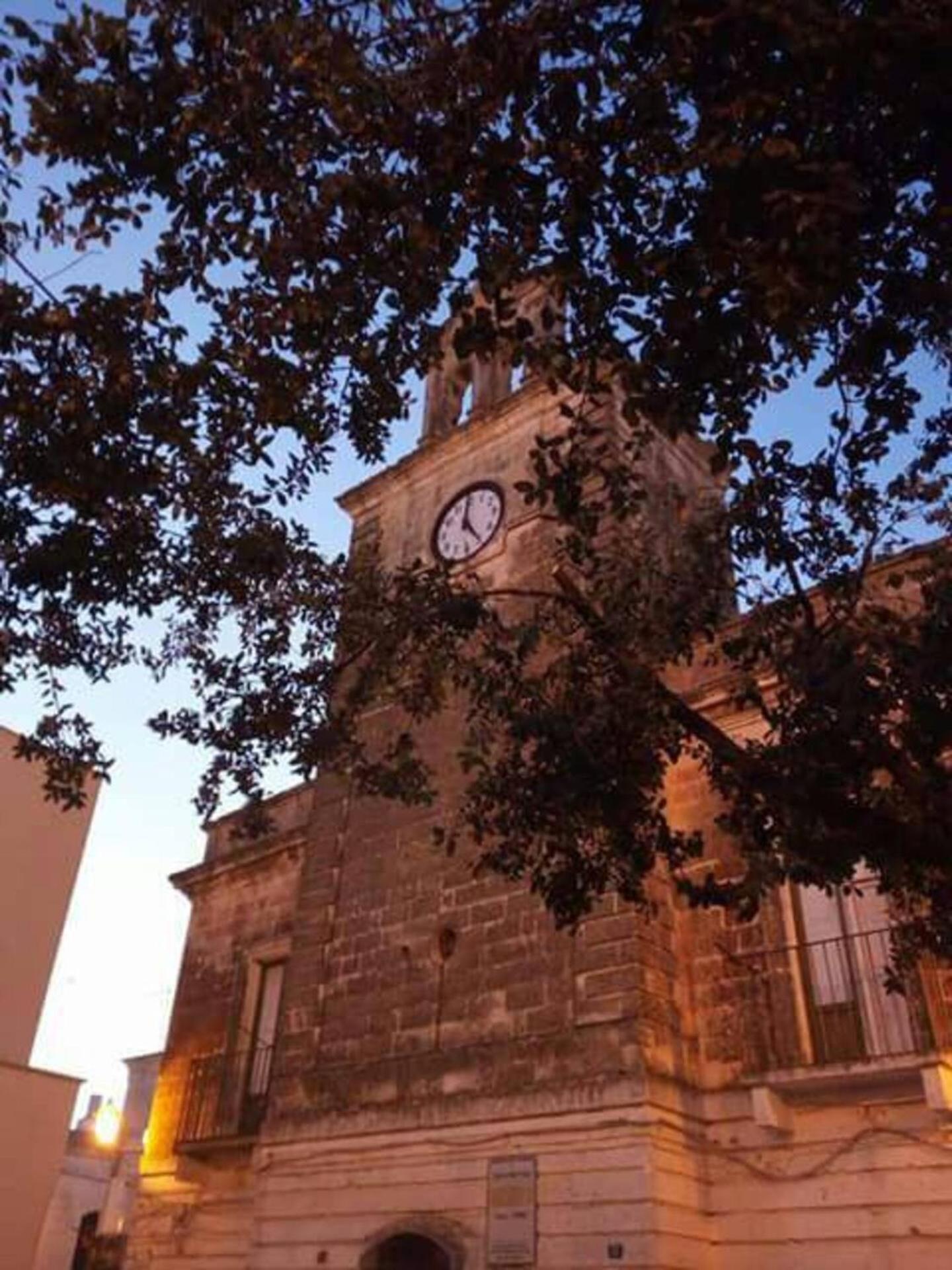 Dimora Storica Alla Rotonda Mottola Εξωτερικό φωτογραφία
